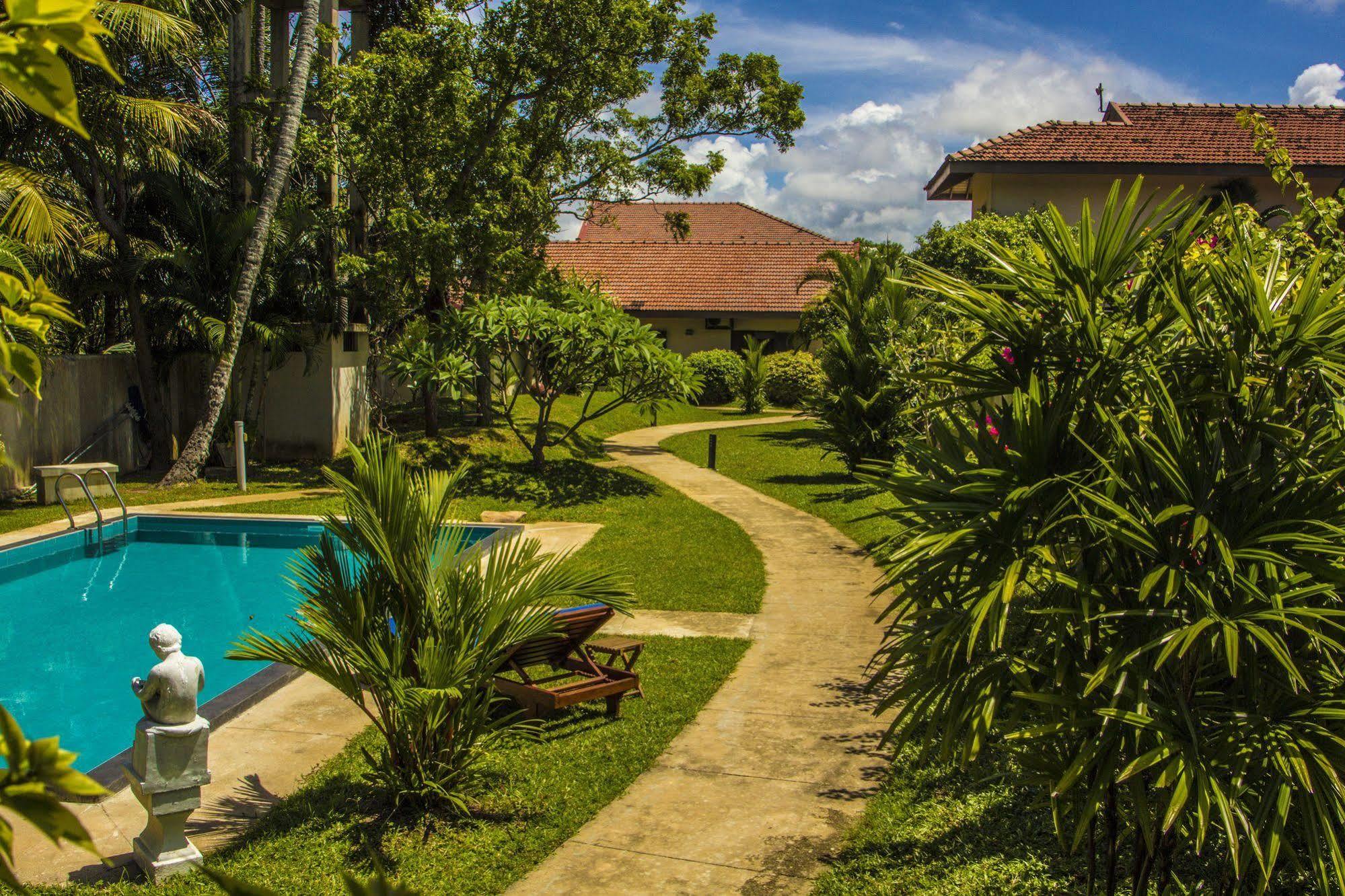 The Lagoon Villa Kurana Katunayaka Exterior foto